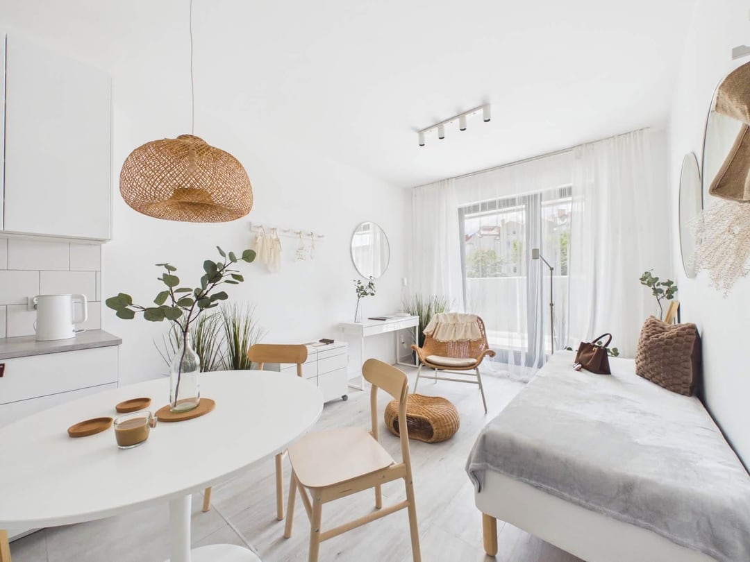 Wyjście na balkon i południowe światło